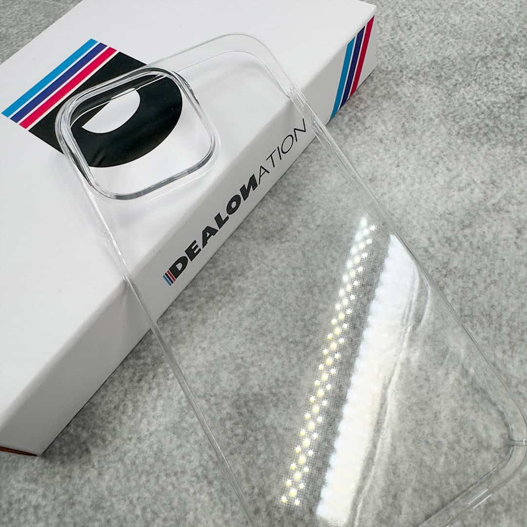 Crystal Clear Anti-Yellowing Hard Case