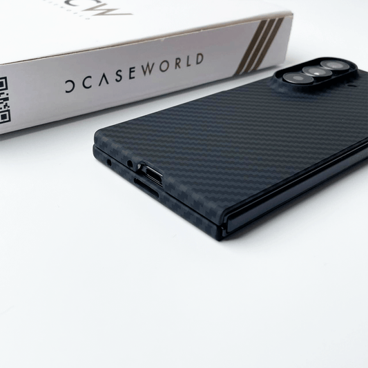 Ultra Thin Carbon Fiber MagSafe Case
