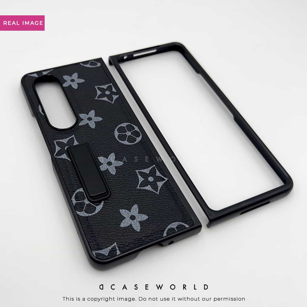 PREMIUM LEATHER CASE WITH BACK STAND – Z FOLD 4