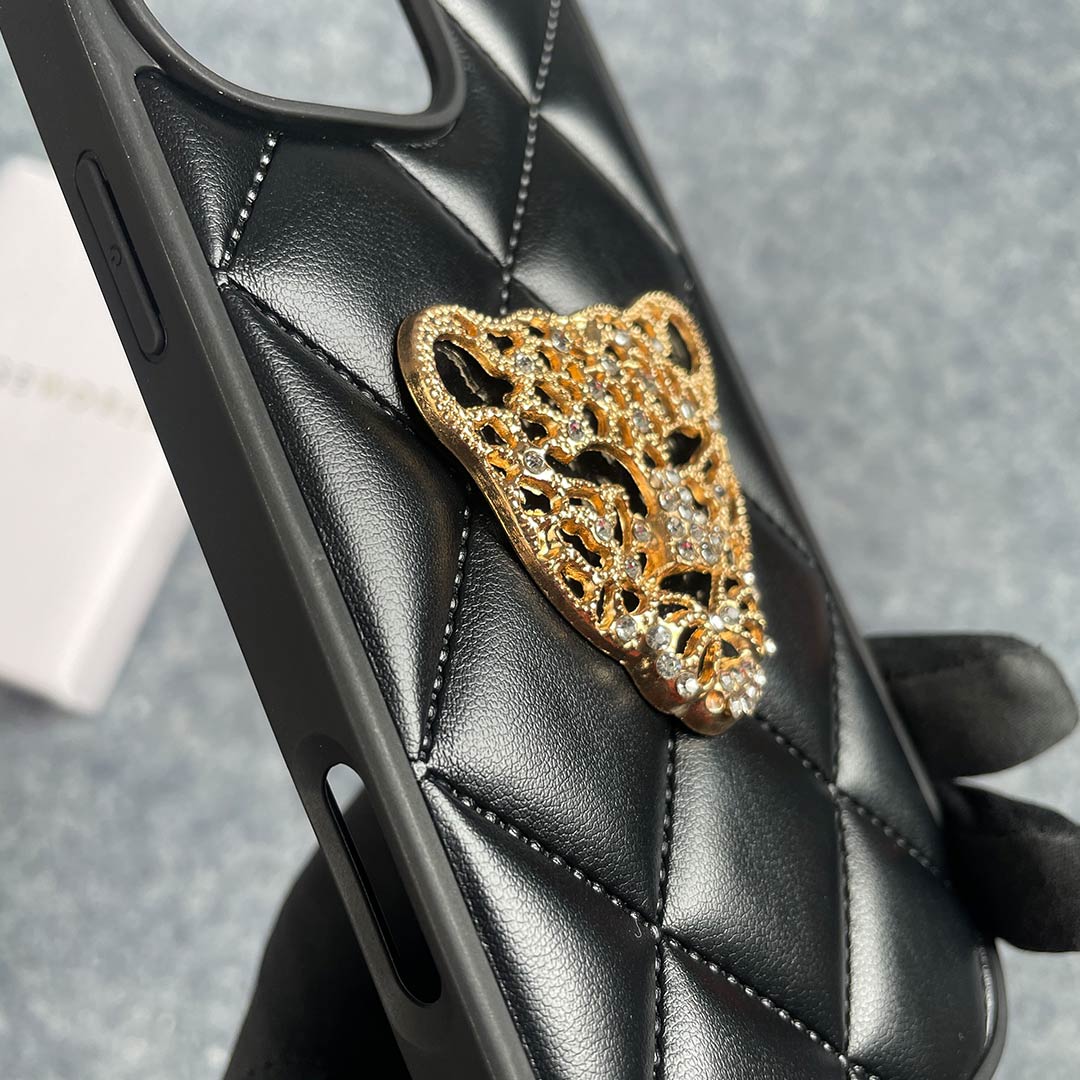 GrandeTiger – Quilted Leather Royal Case