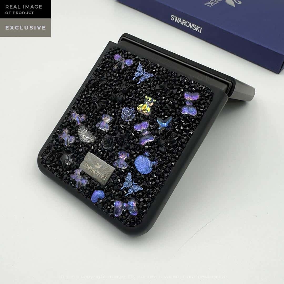 Luxury Black Stones Case – Z Flip 5