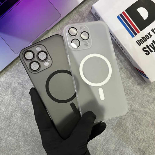 UltraSlim Frosted Clear MagSafe Case