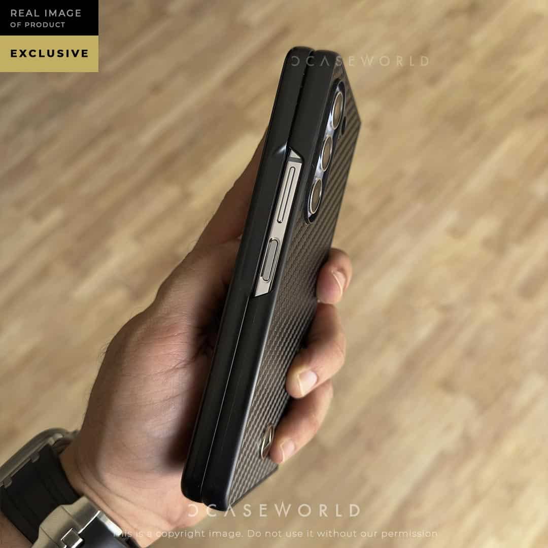 Merc Carbon Fibre – Z Fold 5