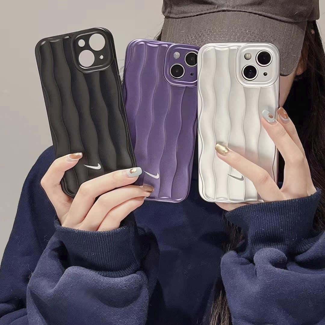 Wavy Limited Edition Case
