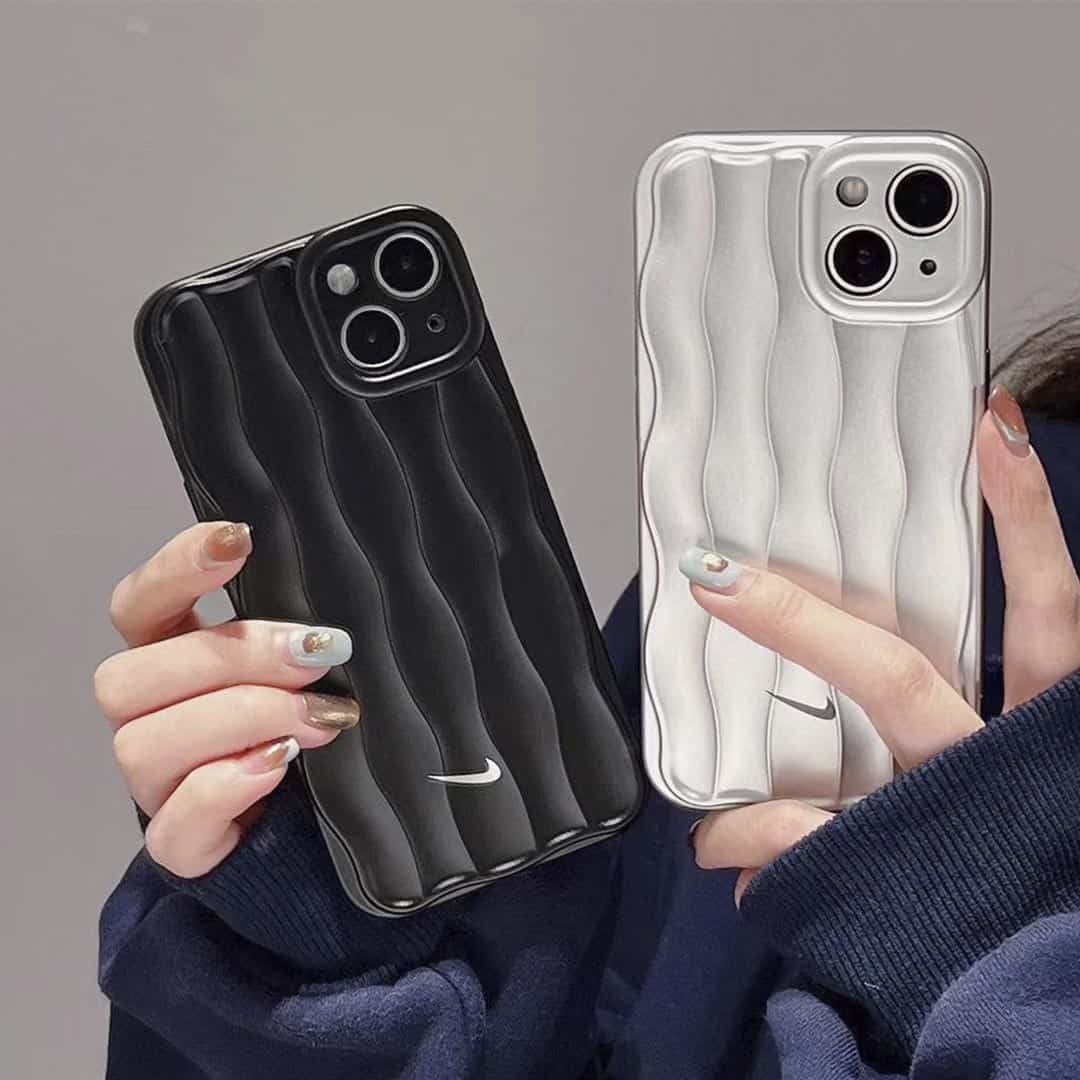 Wavy Limited Edition Case