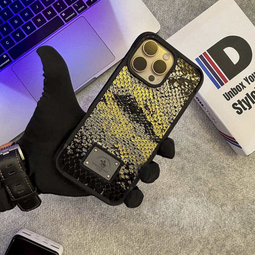 Santa Barbara Serpente Luxe Leather Case