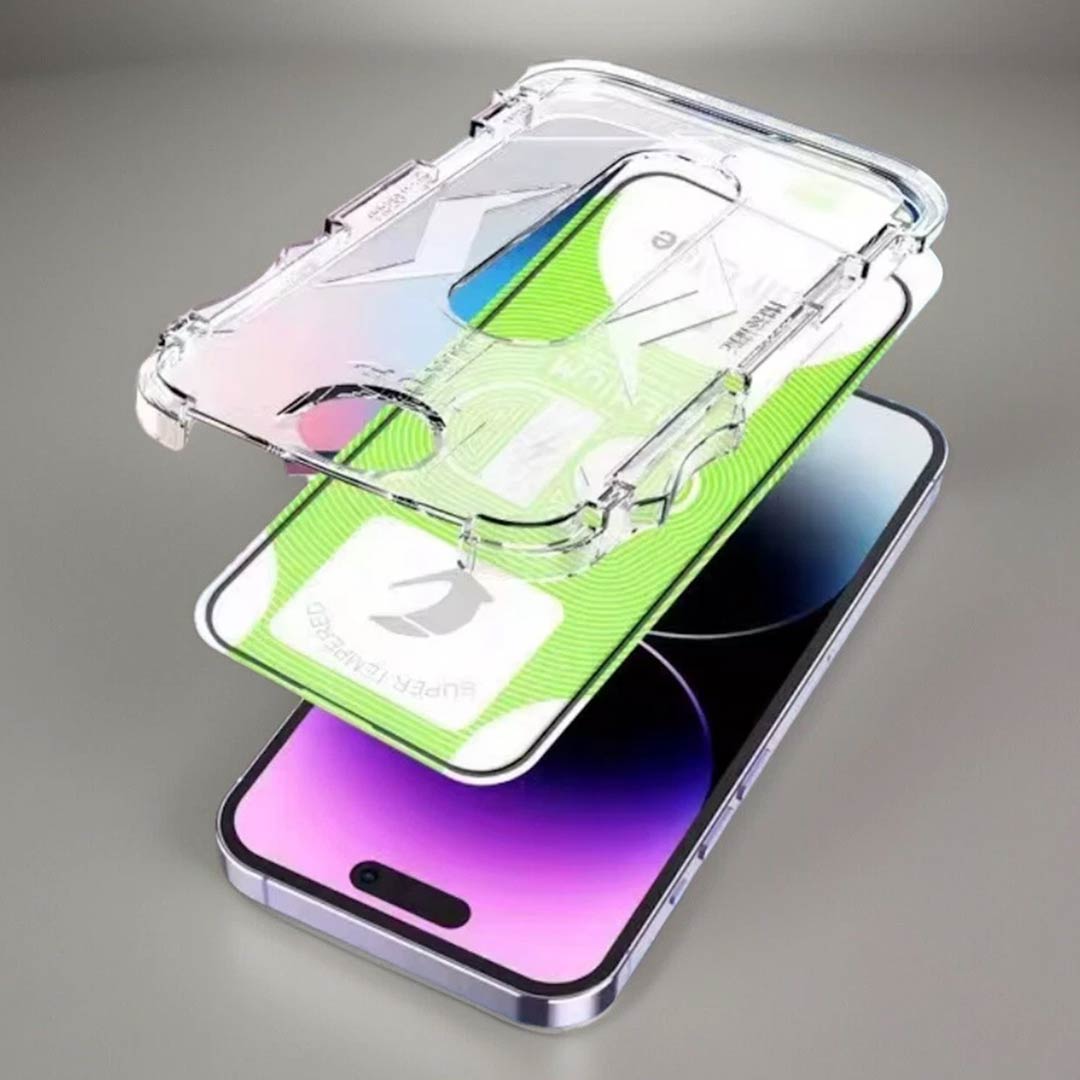 DIY Screen Guard For iPhone 17 Series – With Installation Kit