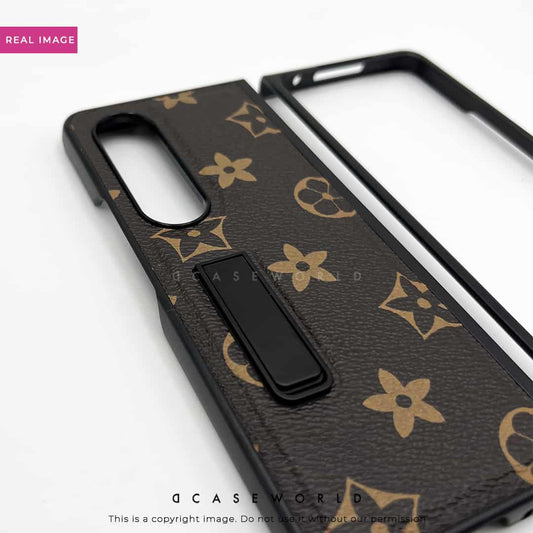 PREMIUM LEATHER CASE WITH BACK STAND – Z FOLD 4