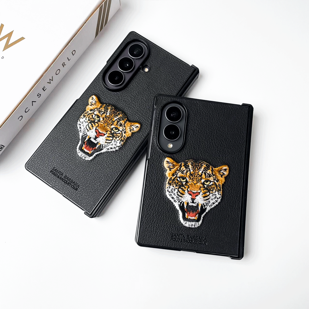 Santa Barbara – Roaring Tiger Embroidered Leather Case