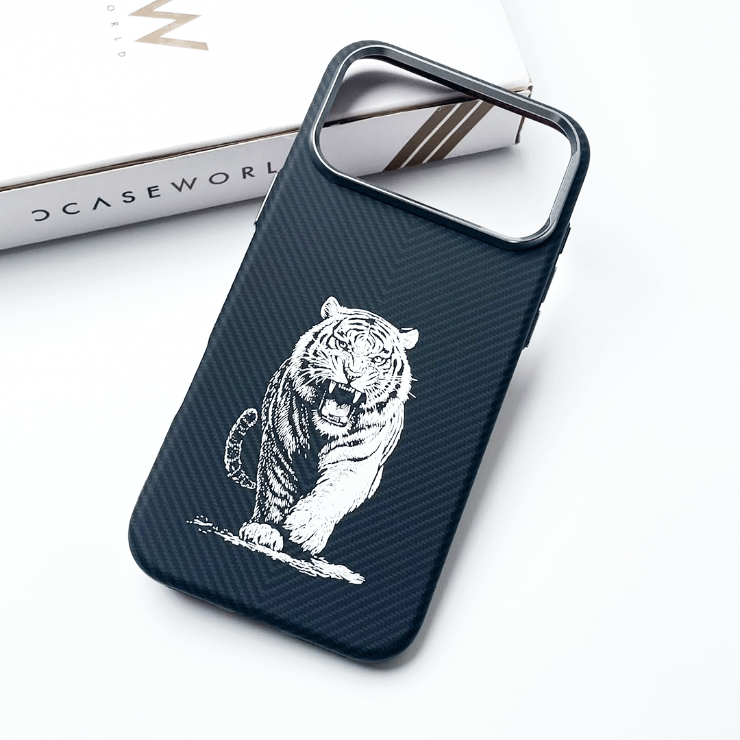 TIGERFURY Carbon MagSafe Case