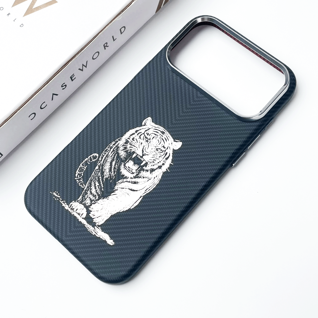 TIGERFURY Carbon MagSafe Case