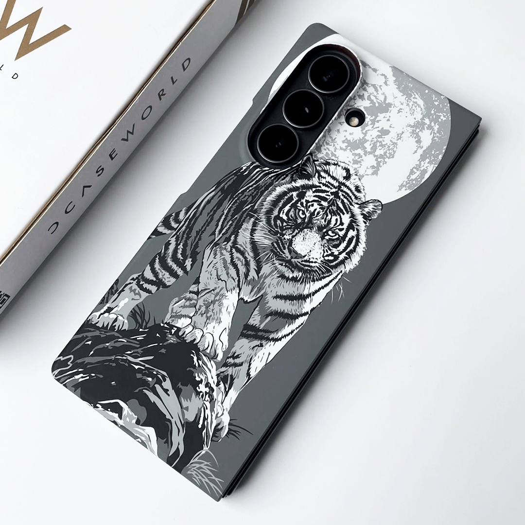 Furious Tiger- Glow in Dark Magsafe Case