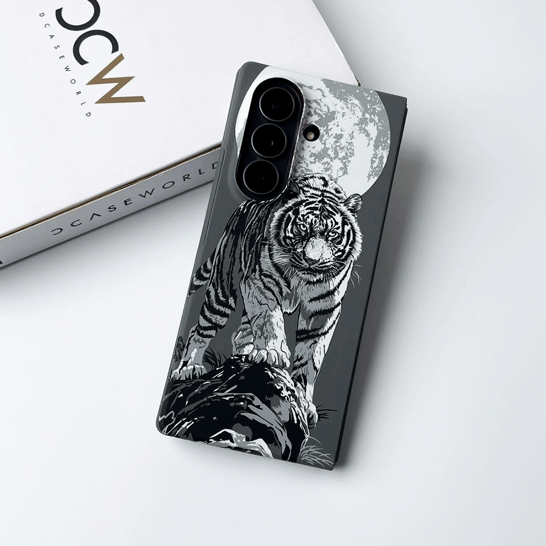 Furious Tiger- Glow in Dark Magsafe Case