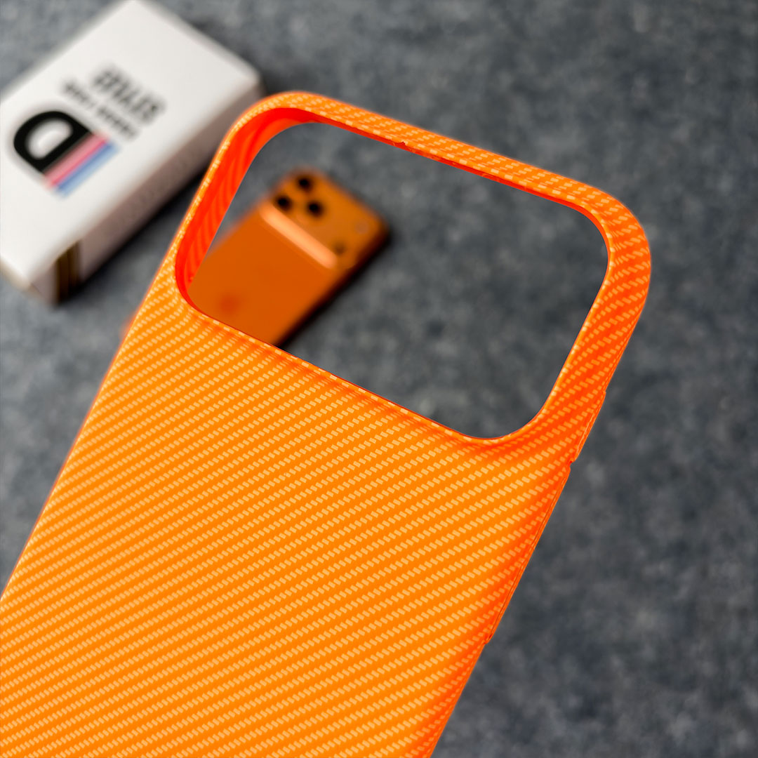 Thinnest Carbon Fiber Polycarbonate Wireless Charging Case